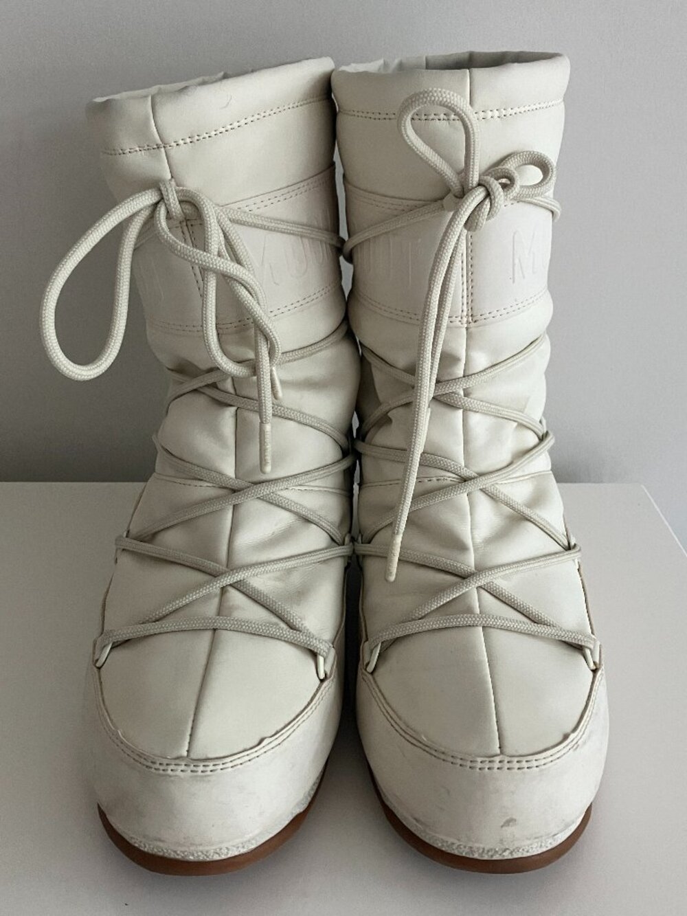 Ivory Low Moon Boots Size 8.5